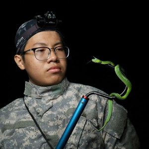 Viet Snake Rescuer